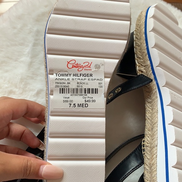 Brand new Tommy Hilfiger espadrille sandal - Picture 2 of 4